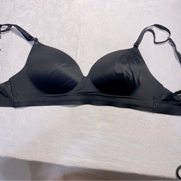 Soma Enbliss Wireless Bra Black 32D Excellent Condition Lace Back Straps - Picture 1 of 10